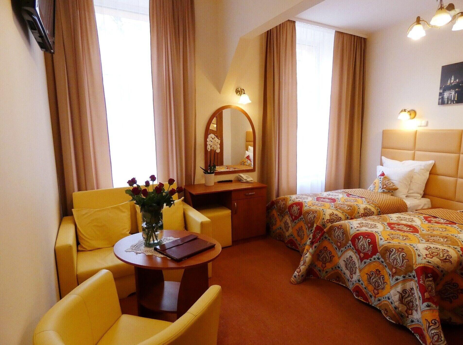 Aparthotel Adler クラクフ エクステリア 写真